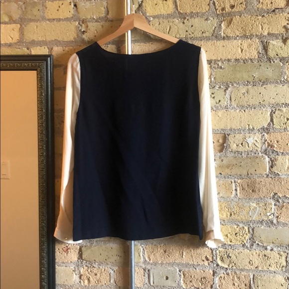 100% Silk Club Monaco Blouse - Picture 2 of 2